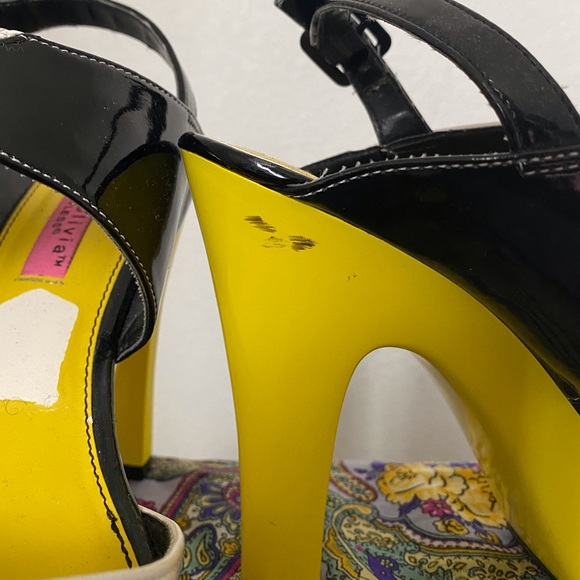 Chunky Color Block Heels - Picture 3 of 5